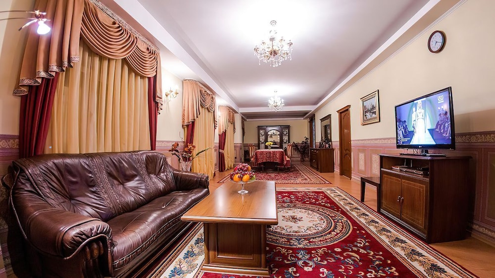 Luxury Apartment photo 2