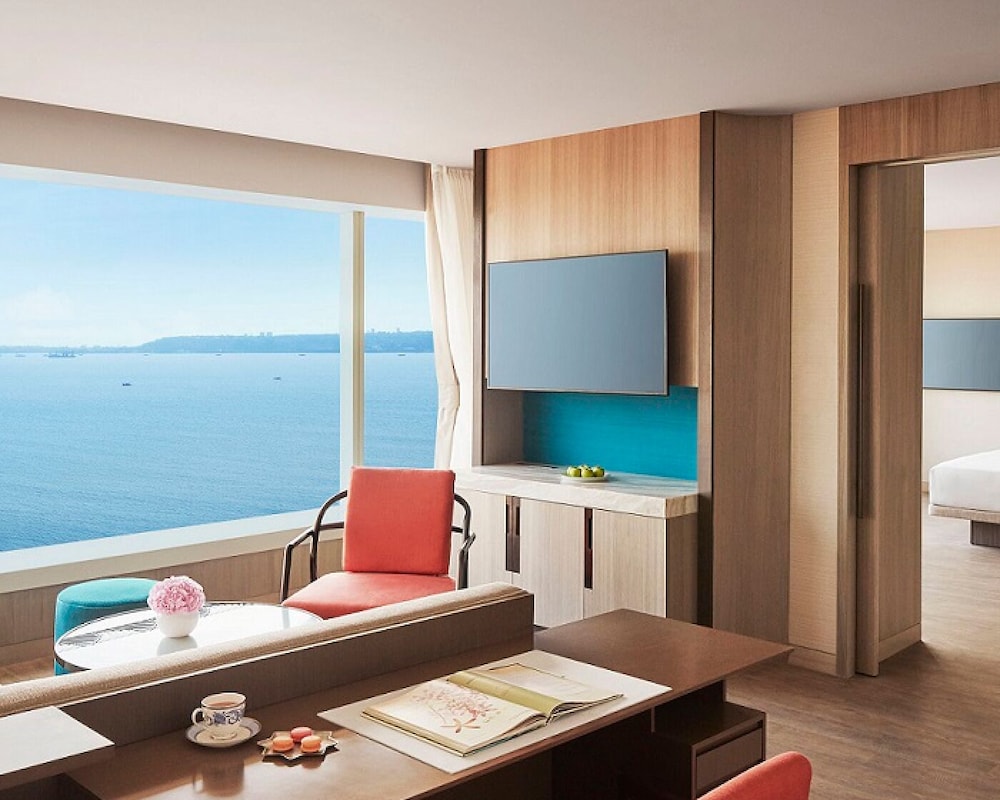 Luxury Suite