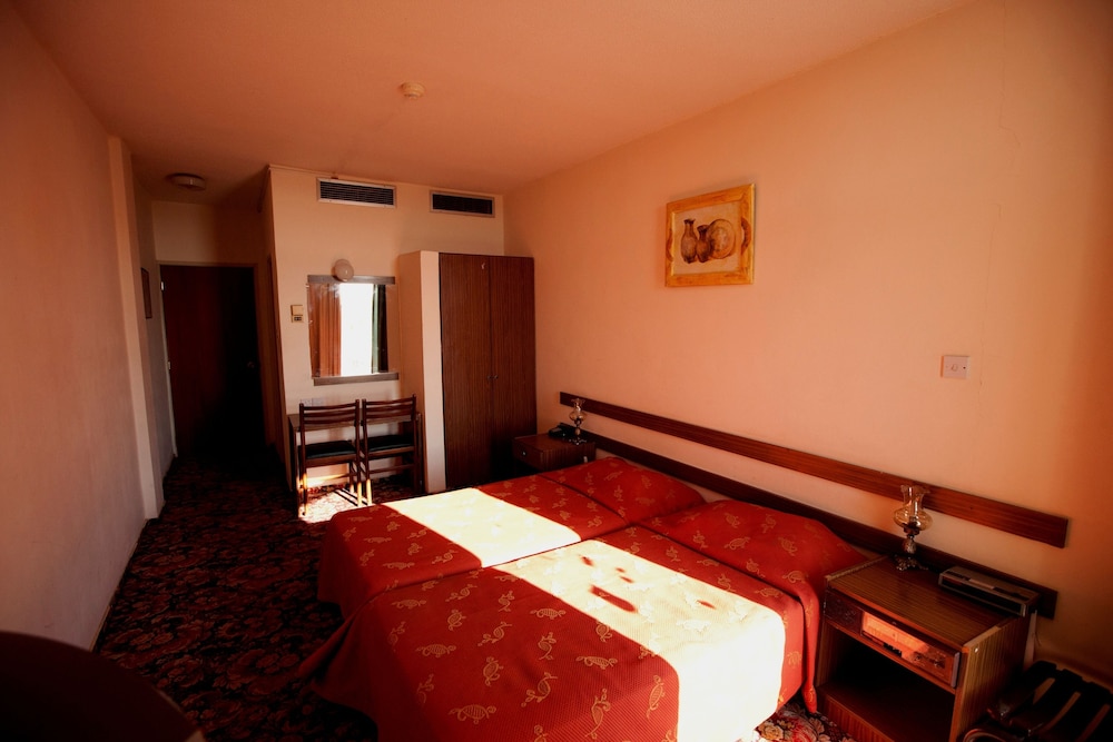 Economy Room photo 2