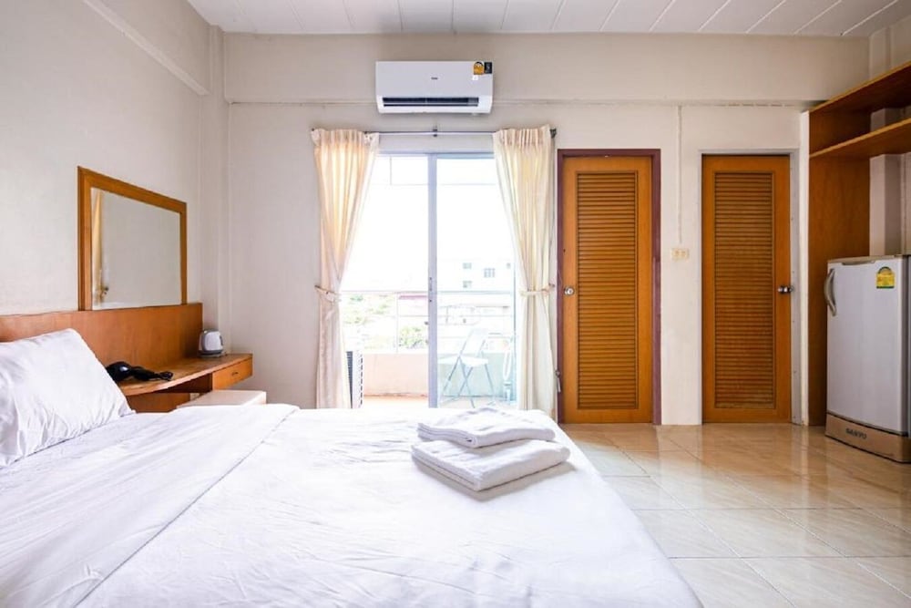 Standard Double Room photo 2