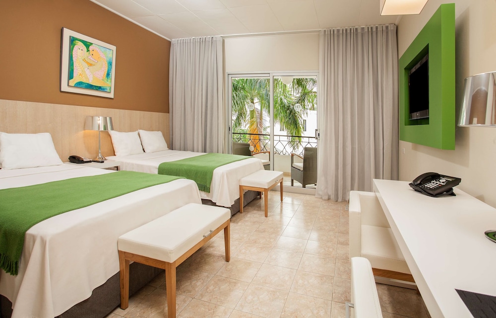 Superior Room (Extra Bed 3 Adults) photo 3
