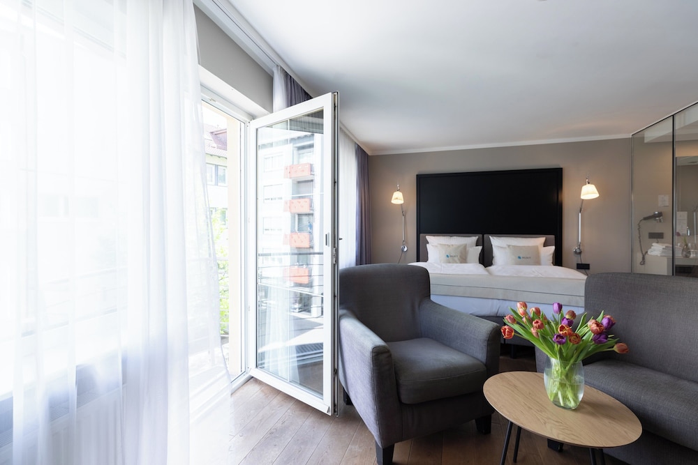 Executive Room photo 2