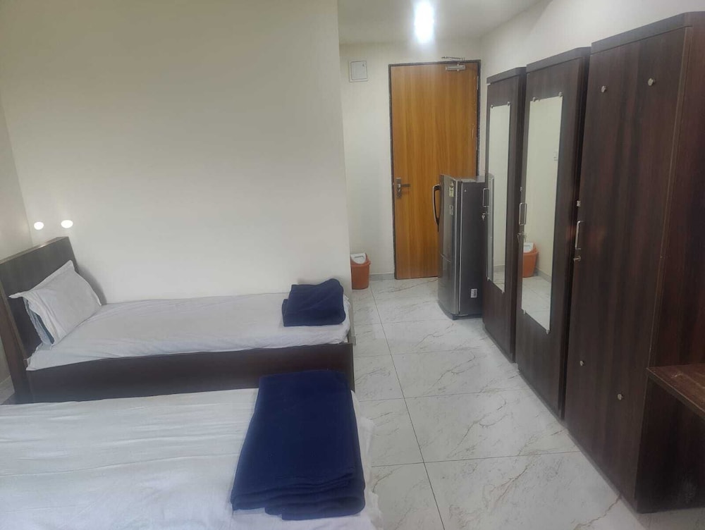 Basic Twin Room