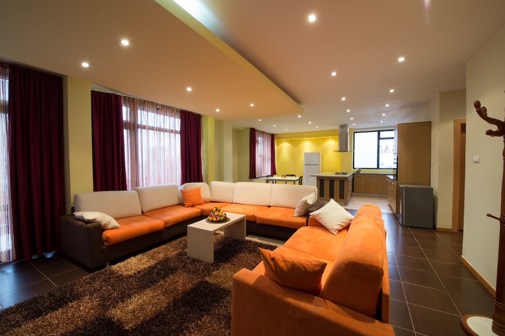 Classic Suite, 2 Bedrooms, City View photo 3