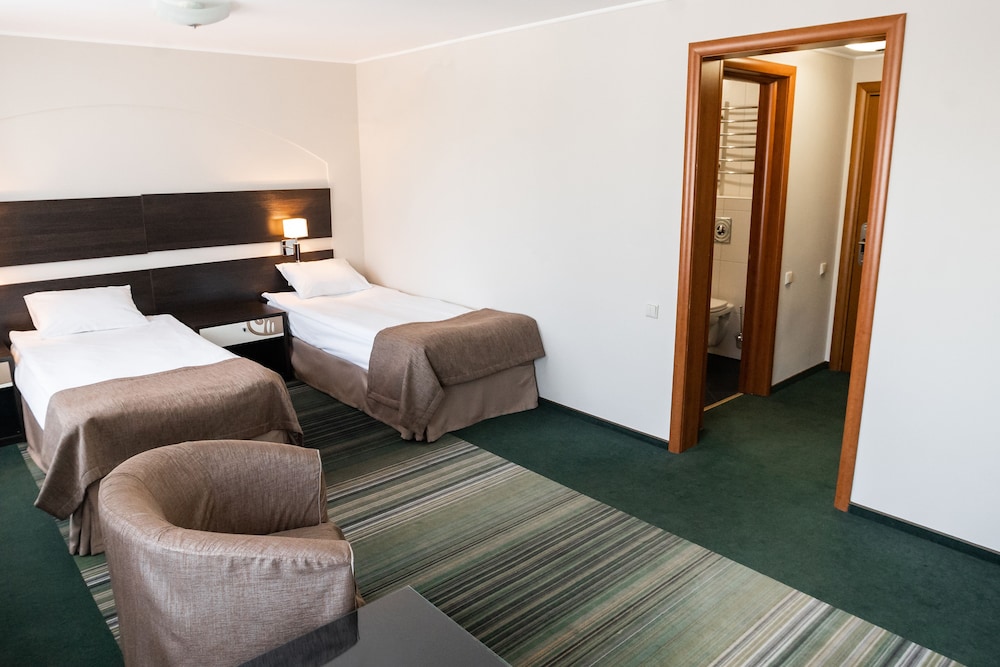 Standard Twin Room photo 3
