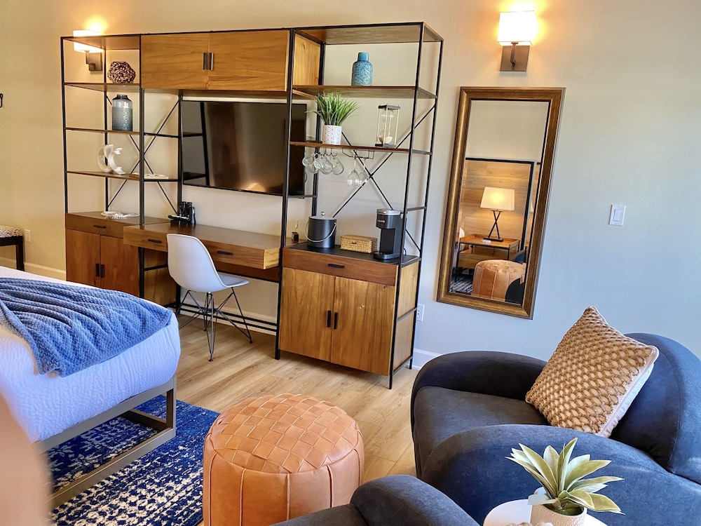 Deluxe Double Room, Accessible, Private Bathroom (d SEABREEZE)