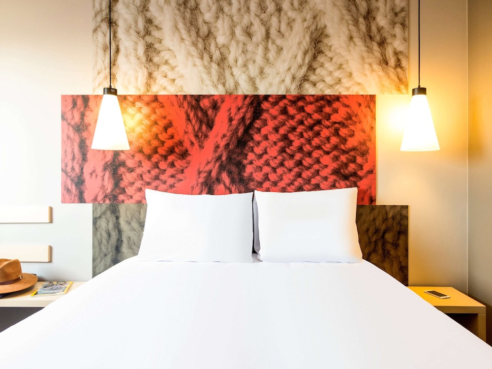 Standard Room, 1 Queen Bed