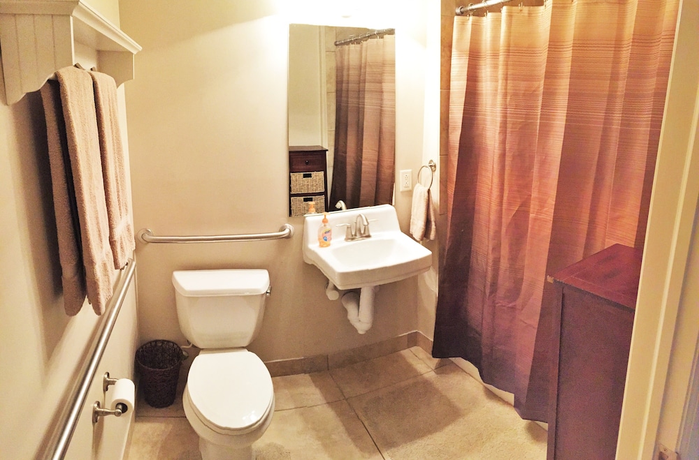 Downtown Luxury Condo at Citifront, Billede 9