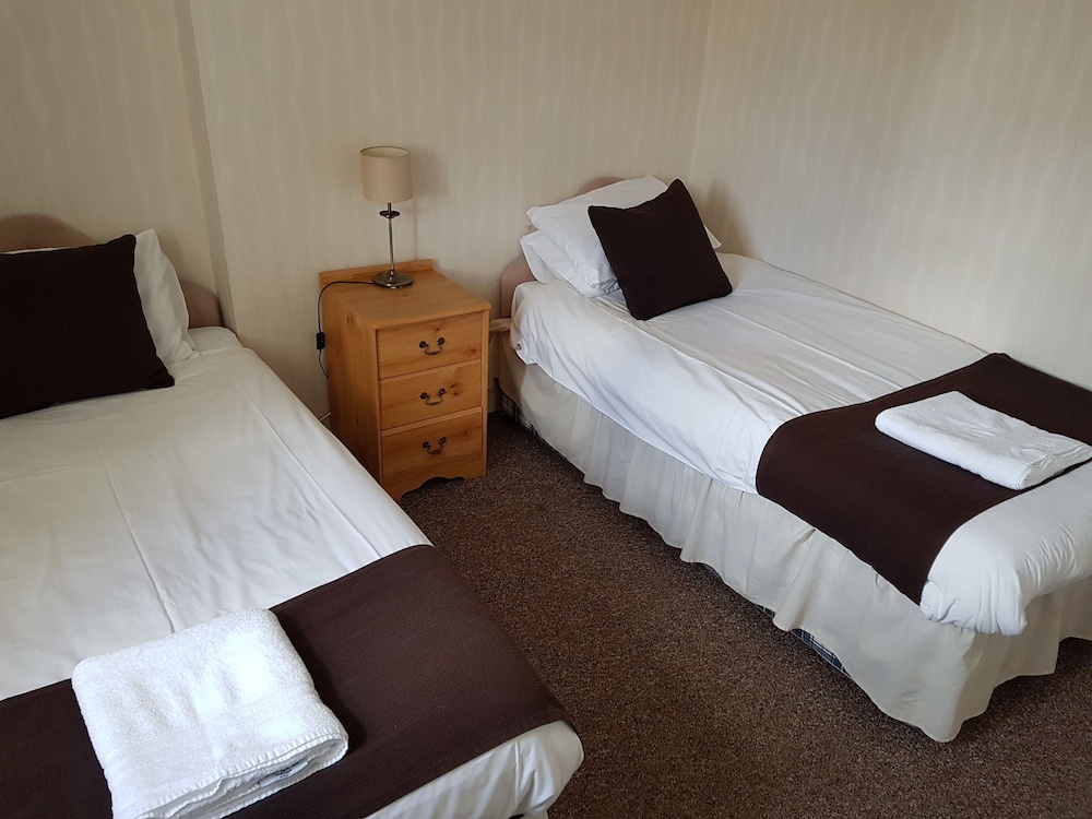 Basic Twin Room