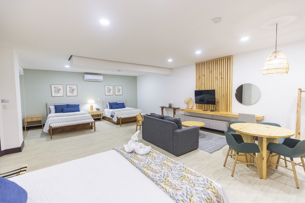 Family Studio Suite photo 2