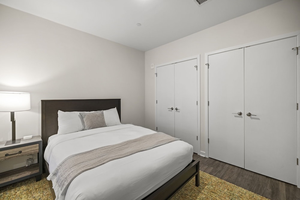 Apartment, 1 Bedroom, Balcony photo 3