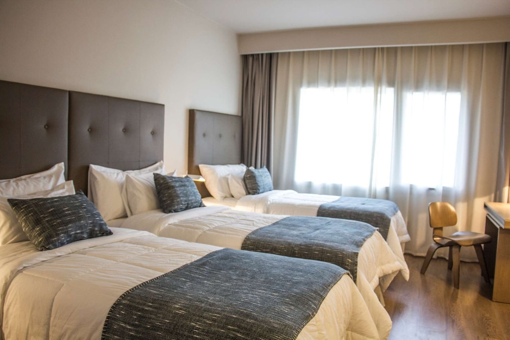 Room, 3 Twin Beds, Non Smoking photo 1
