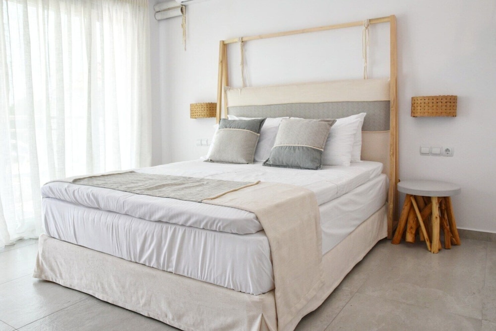 Deluxe Apartment, 1 Bedroom, Partial Sea View (Delight) photo 1