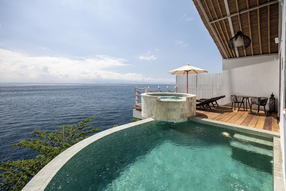 Royal Pool Villa Ocean View with Daily Afternoon Tea photo 3