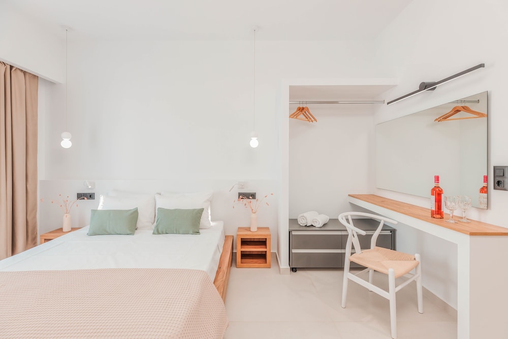 Apartment 6 photo 3
