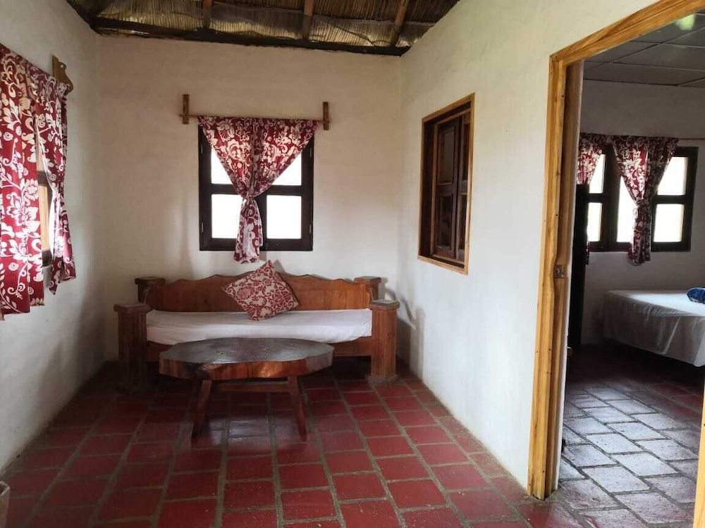 Family Room with Garden View or Pool View photo 2