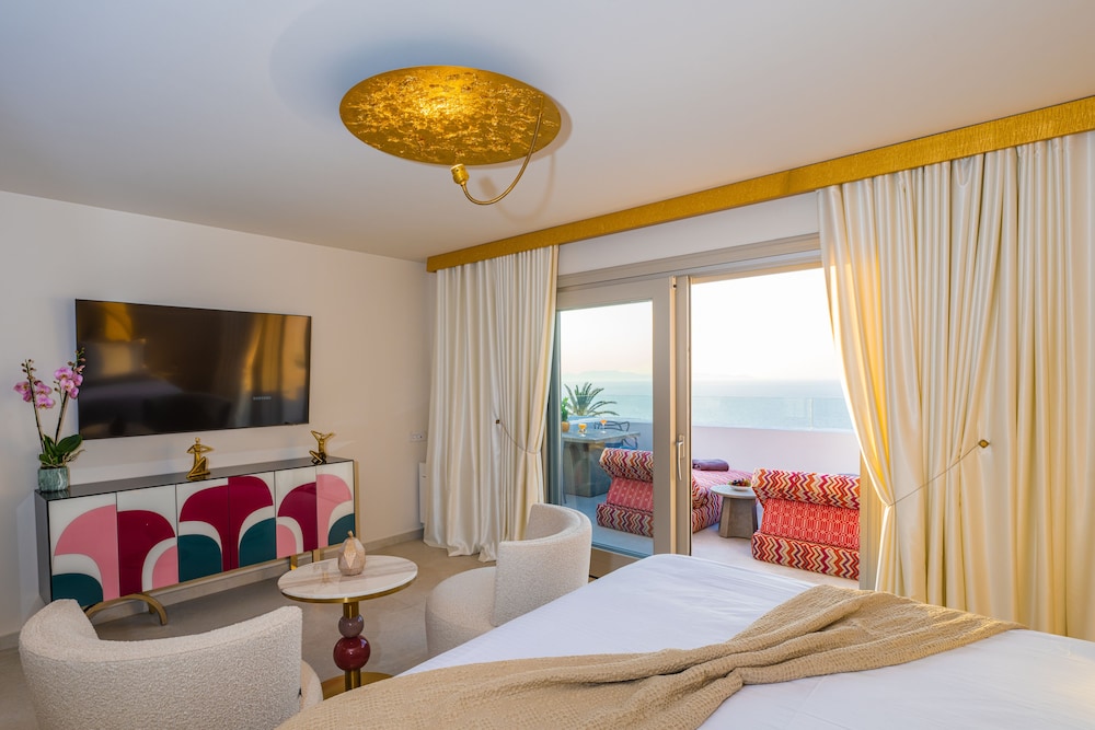 Honeymoon Suite
