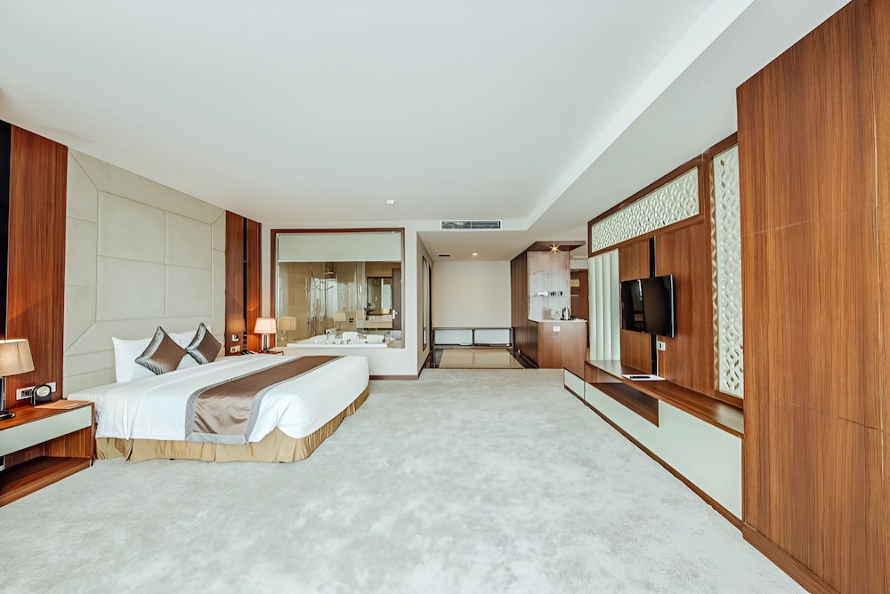 Basic Double Room, City View photo 2