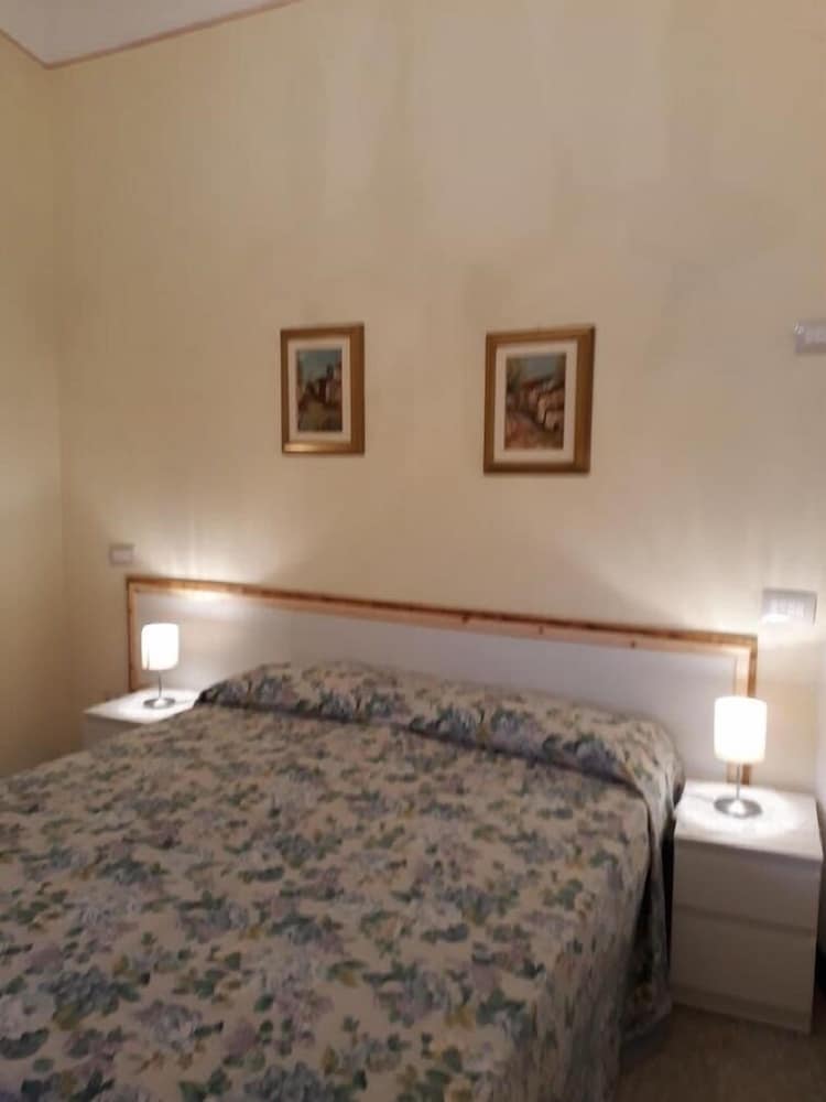 Double or Twin Room (Dolce Arancia)