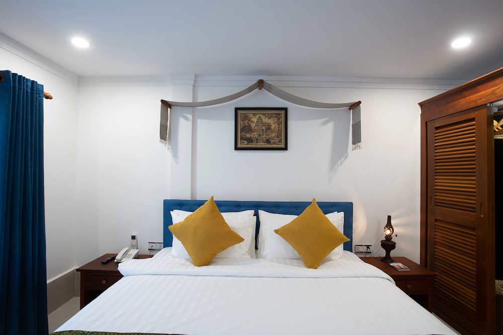 Deluxe Double Room With Balcony photo 2