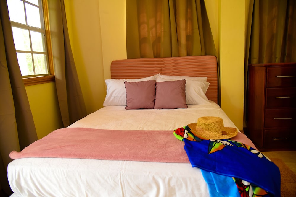 Comfort Apartment, 1 Bedroom, Partial Ocean View, Garden Area
