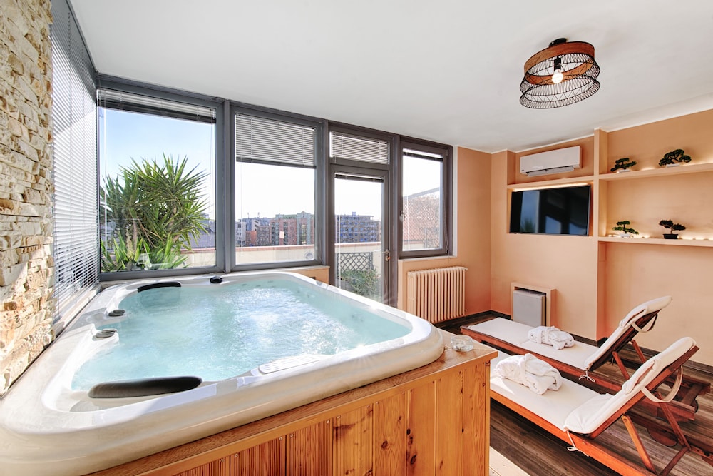 Luxury Apartment, 3 Bedrooms photo 1