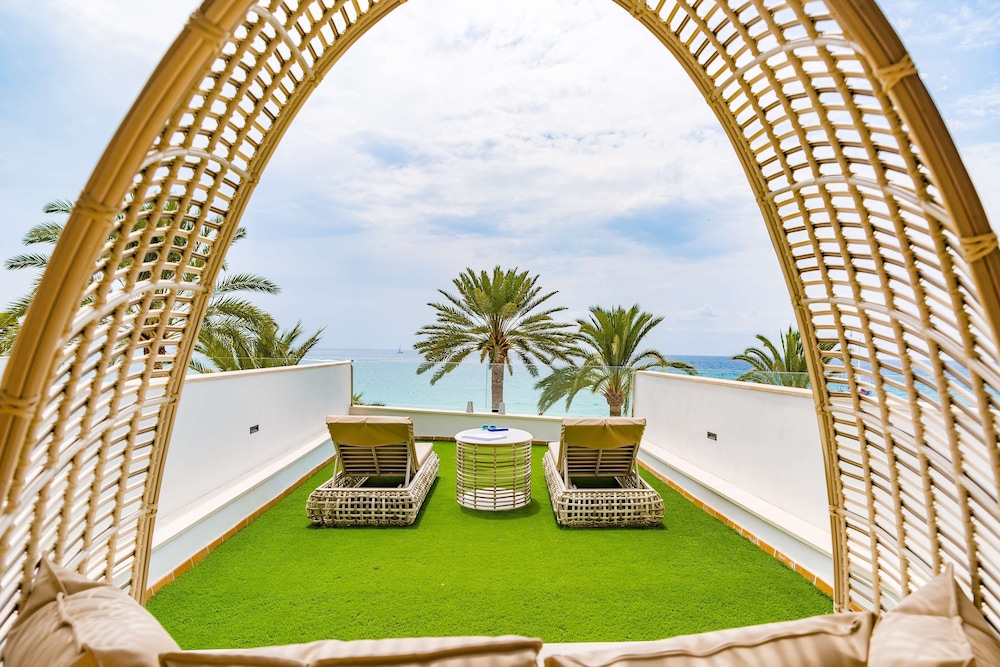 Double Room, Terrace, Sea View (Privilege) - Photo 8