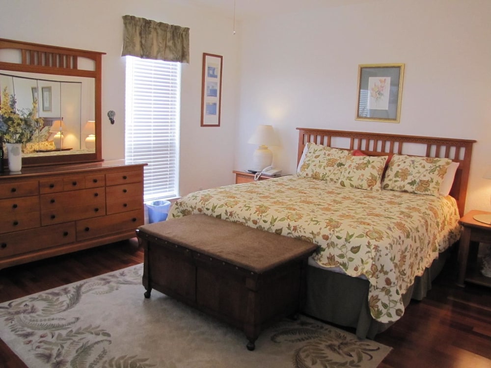 House, Multiple Beds (Scarlett) photo 1