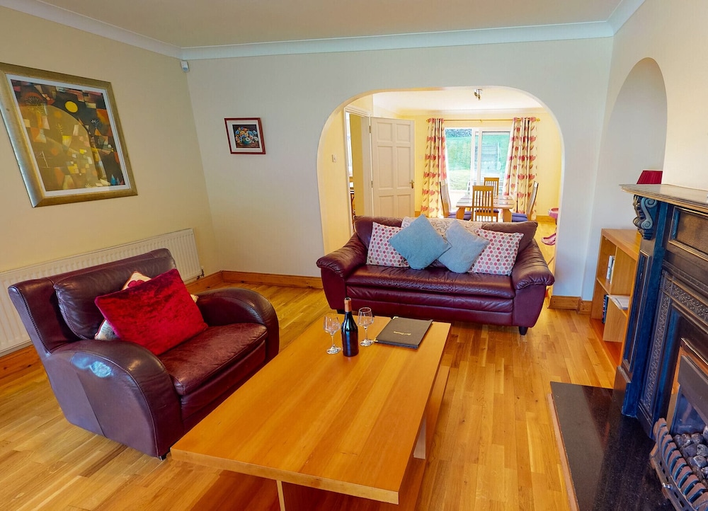 House, 3 Bedrooms, Fireplace, Sea Facing photo 1