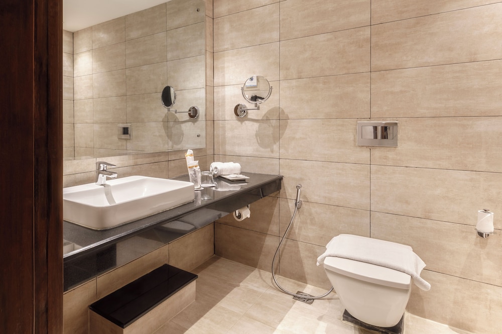 Deluxe Premium Room - Photo 8