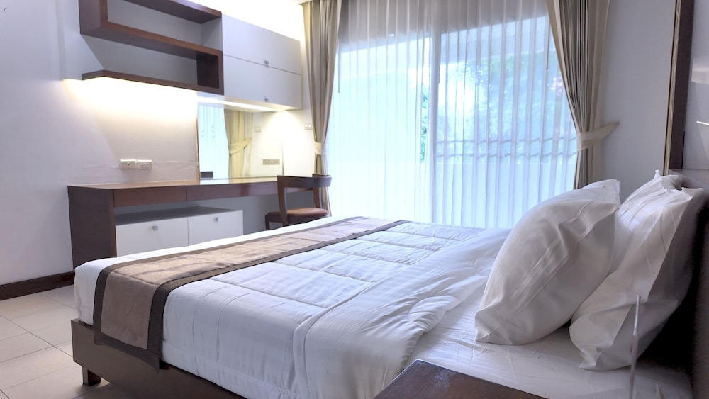 Deluxe Suite, Balcony photo 3