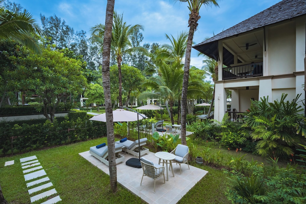 Deluxe Room, 1 King Bed (Garden Pavilion) - Photo 14