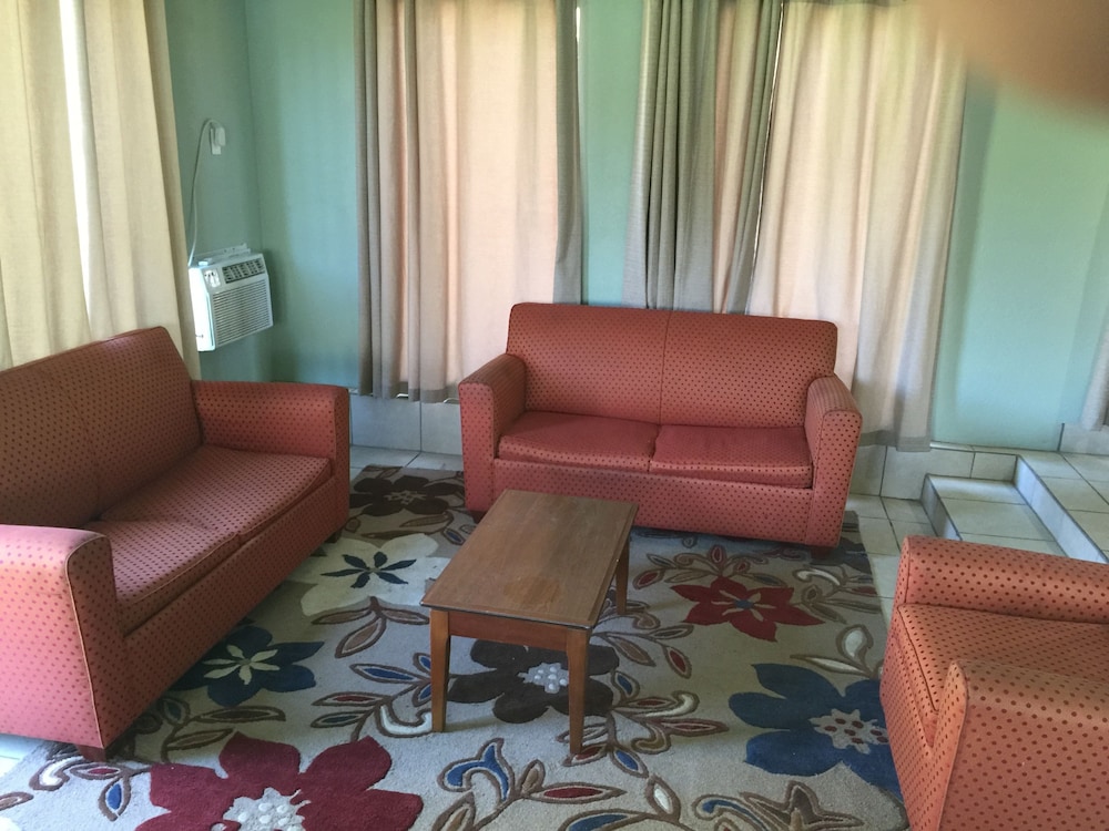 Cabin, 1 Bedroom (Rock View - No Laundry Facilities) photo 3