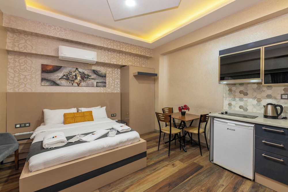 D) Apartment Ground Floor photo 3