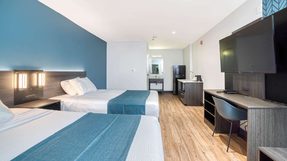 Deluxe Room, 2 Double Beds, Accessible, Non Smoking photo 1