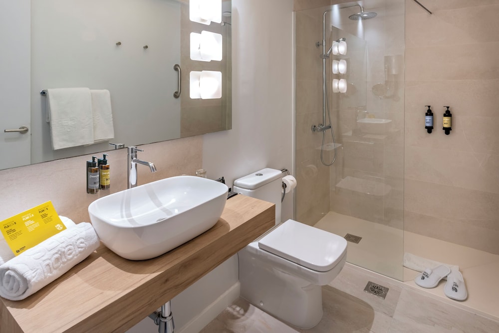 Hotel SERHS Rivoli Rambla - Photo 231
