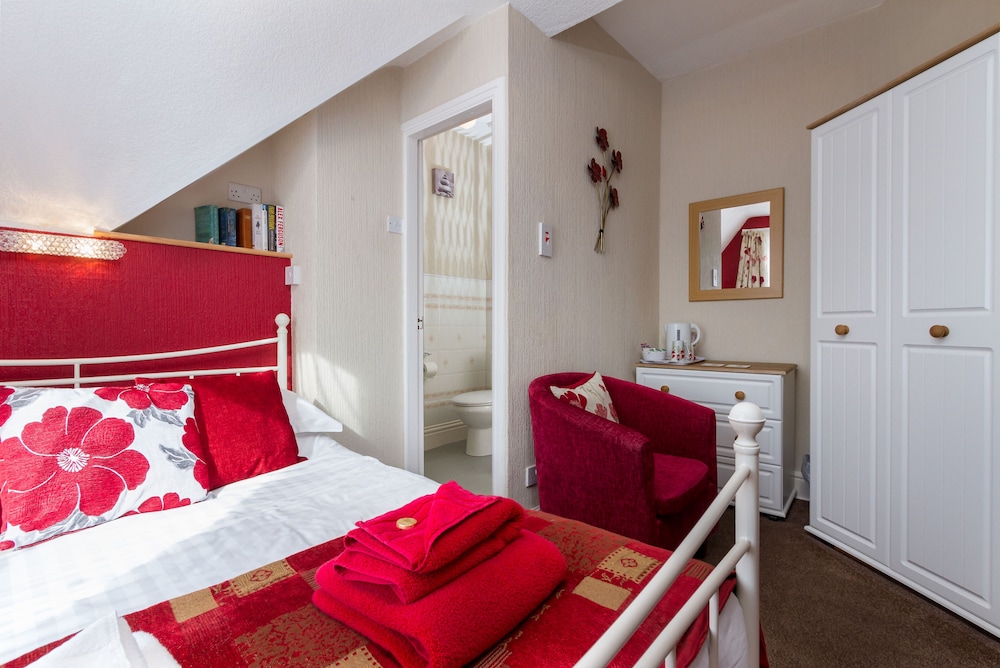 Standard Double Room, Ensuite (Age 35 and older) photo 2