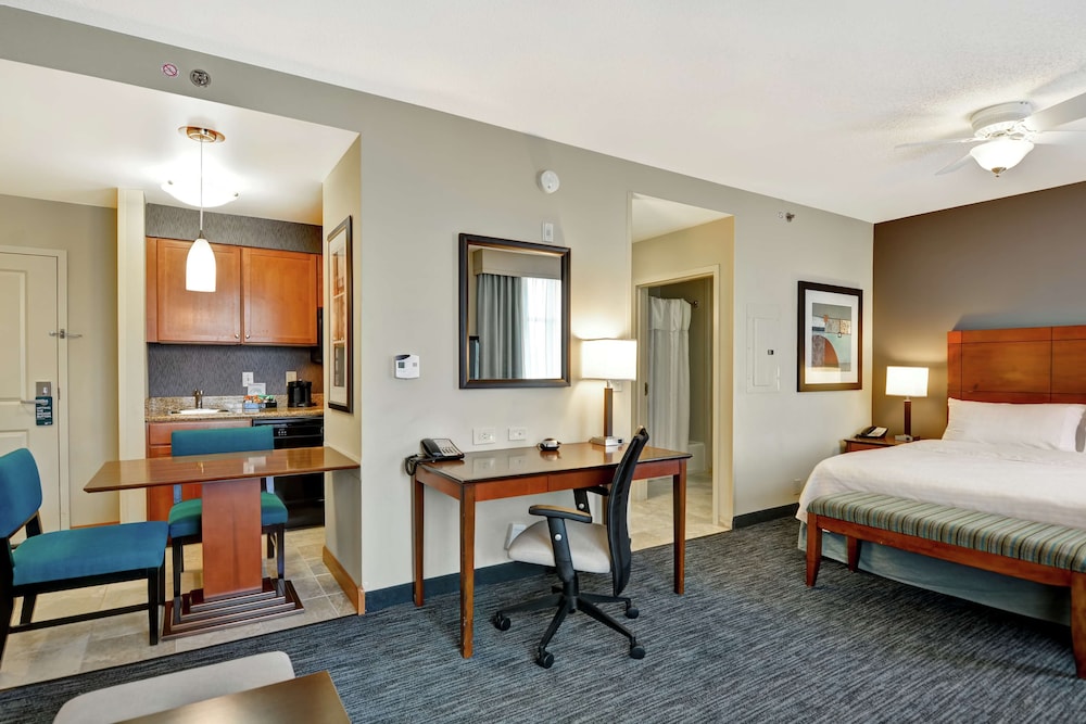 Studio, One King Bed, Accessible