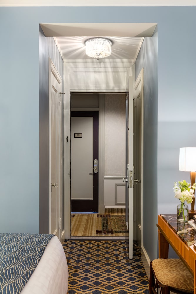 Suite (Francis Marion) - Photo 2