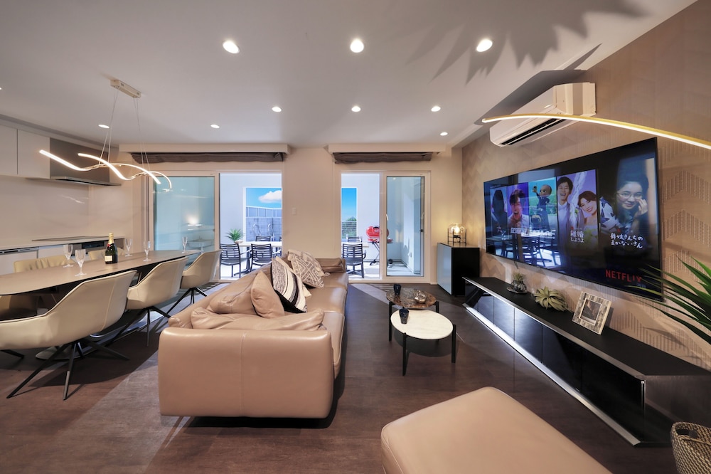 Room M-Marvelous VIP Suite Pool & Spa-