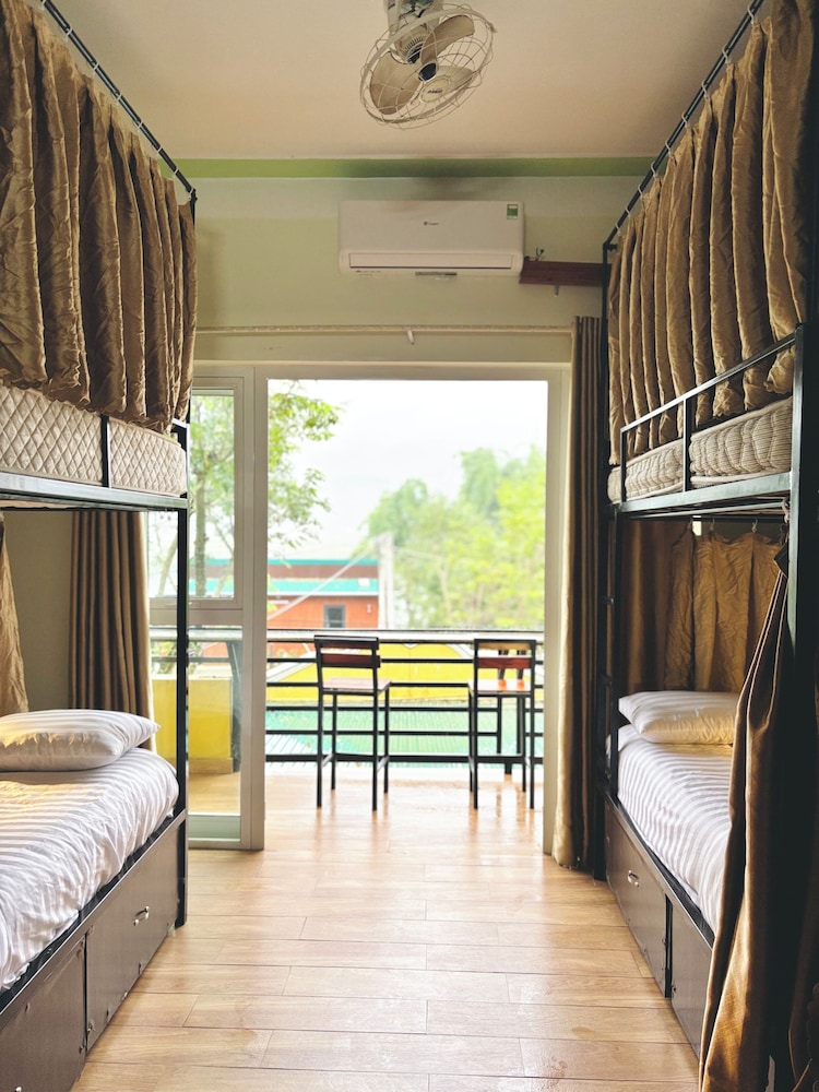Shared Dormitory, River View photo 3