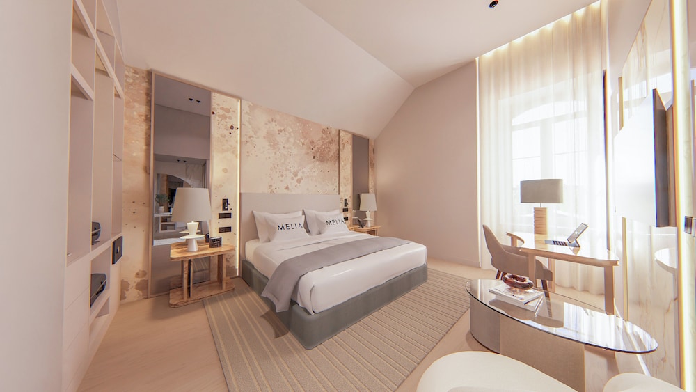 Melia Room, Pool View
