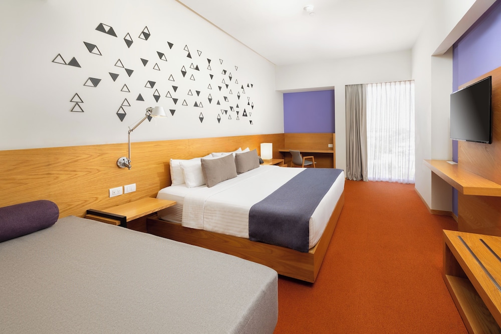 Standard Room King - Photo 2