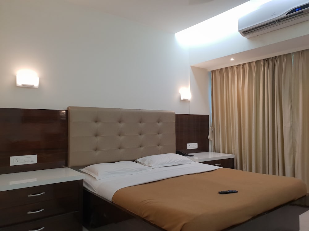Deluxe Room - Photo 1