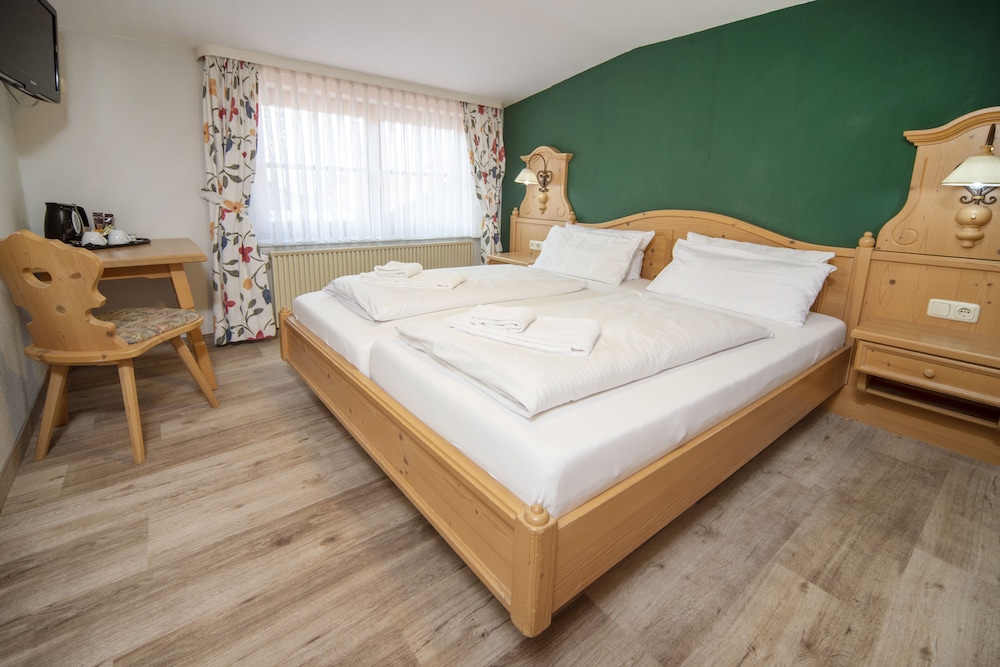 Double Room (Small) photo 3