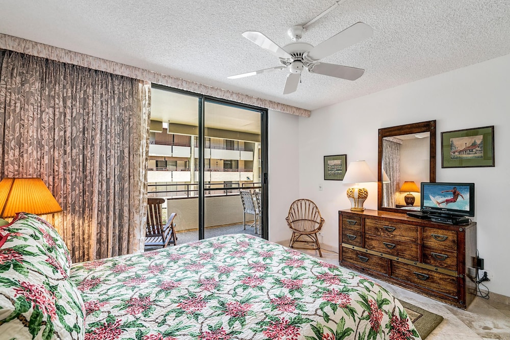 Condo, 1 Queen Bed (White Sands Village#118)