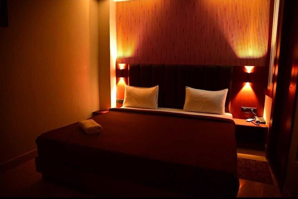 Basic Double Room, City View photo 2