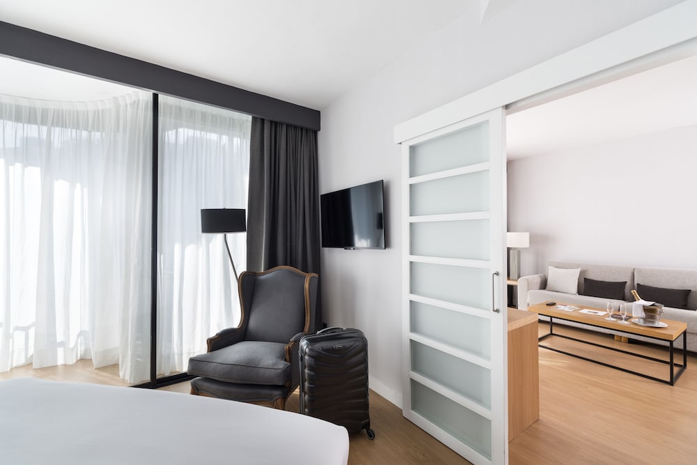 Suite - Individual Use