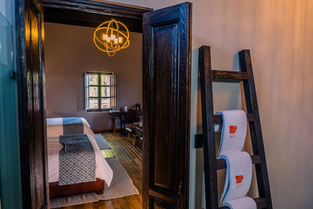 Superior Studio Suite, 2 Queen Beds photo 3