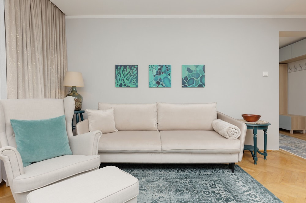 Apartment, 2 Bedrooms, Balcony